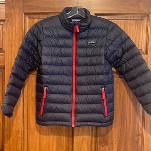 Navy Blue Patagonia lightweight down puffer jacket, Pristine condition, Size 12